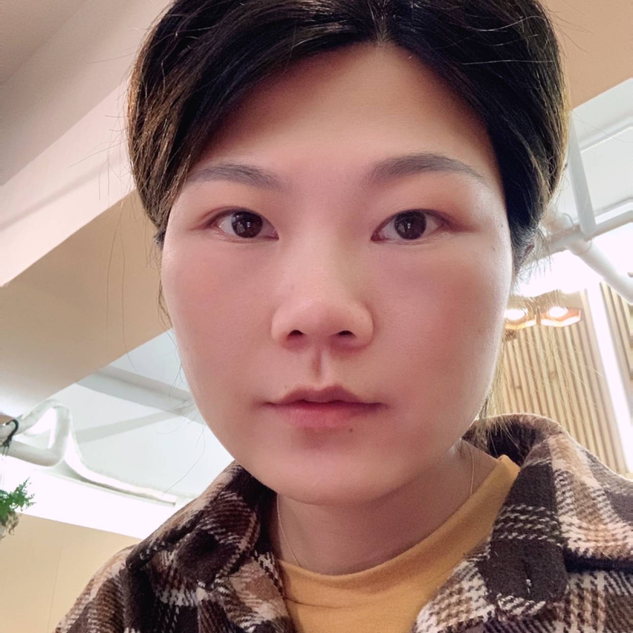 背后請锦瑟的照片