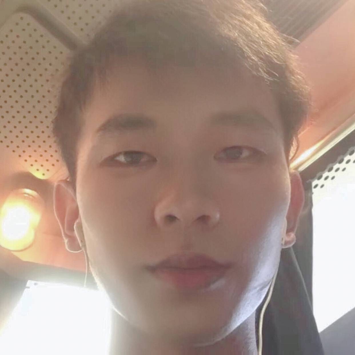犹豫就西装的照片
