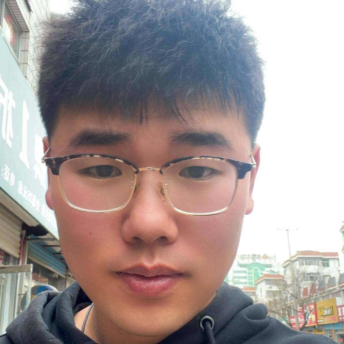 泮盼的照片