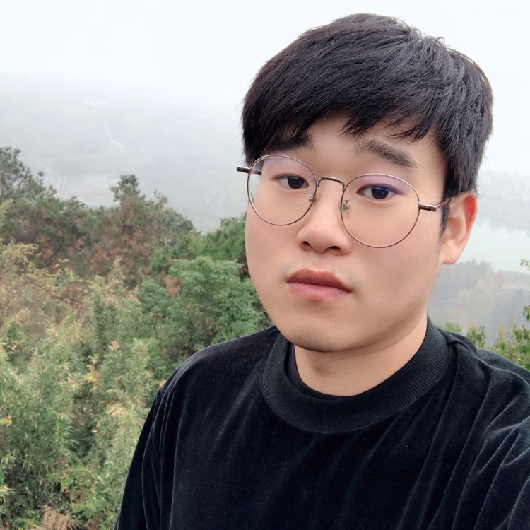 开坦克的贝塔1的照片