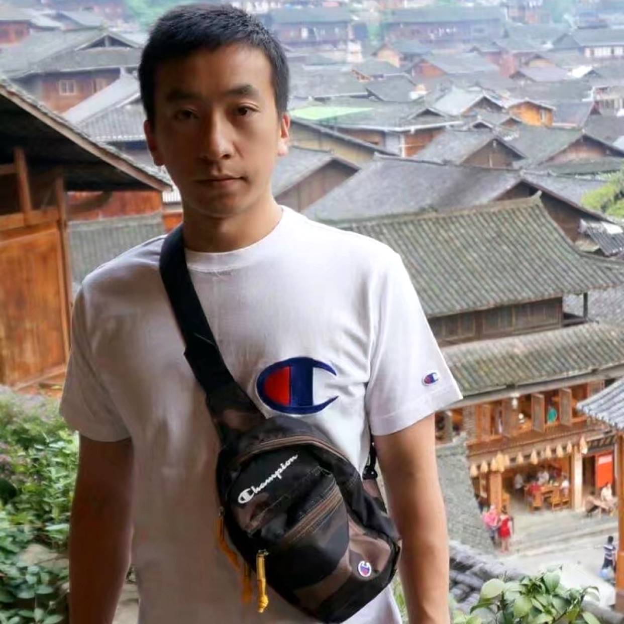 大了不浪了的照片