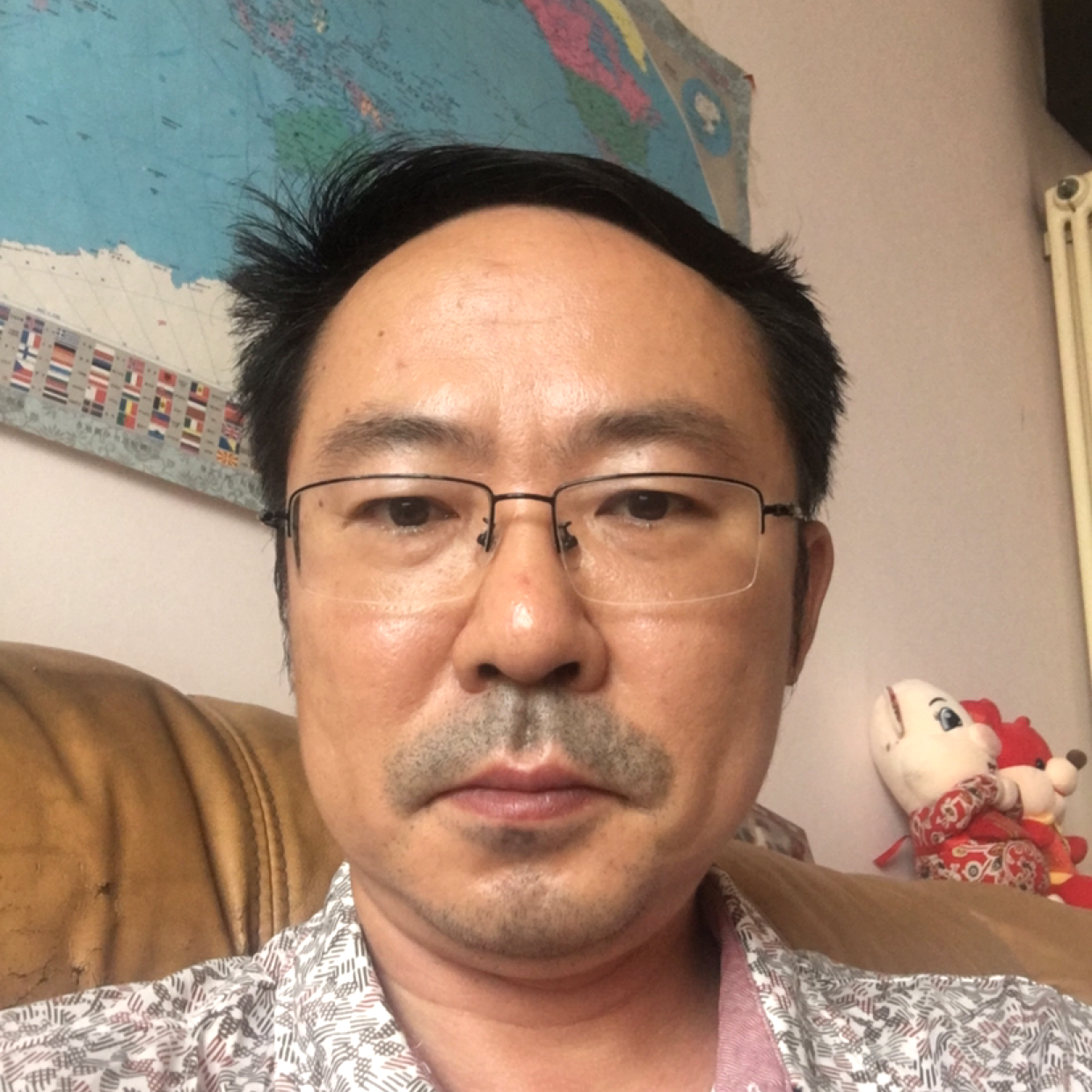 厚信利人的照片