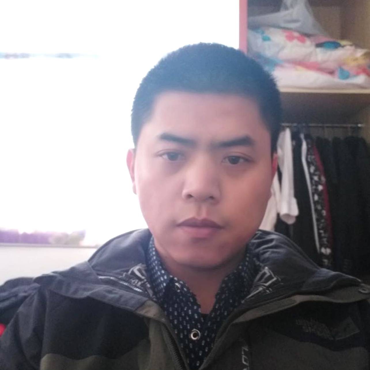 标致发夹666的照片