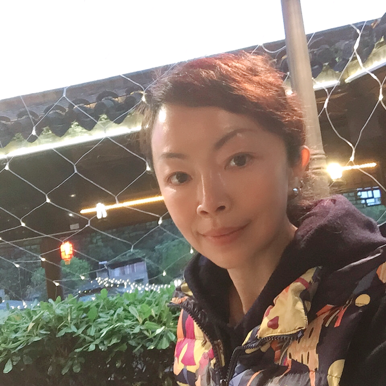 红尘之上的照片