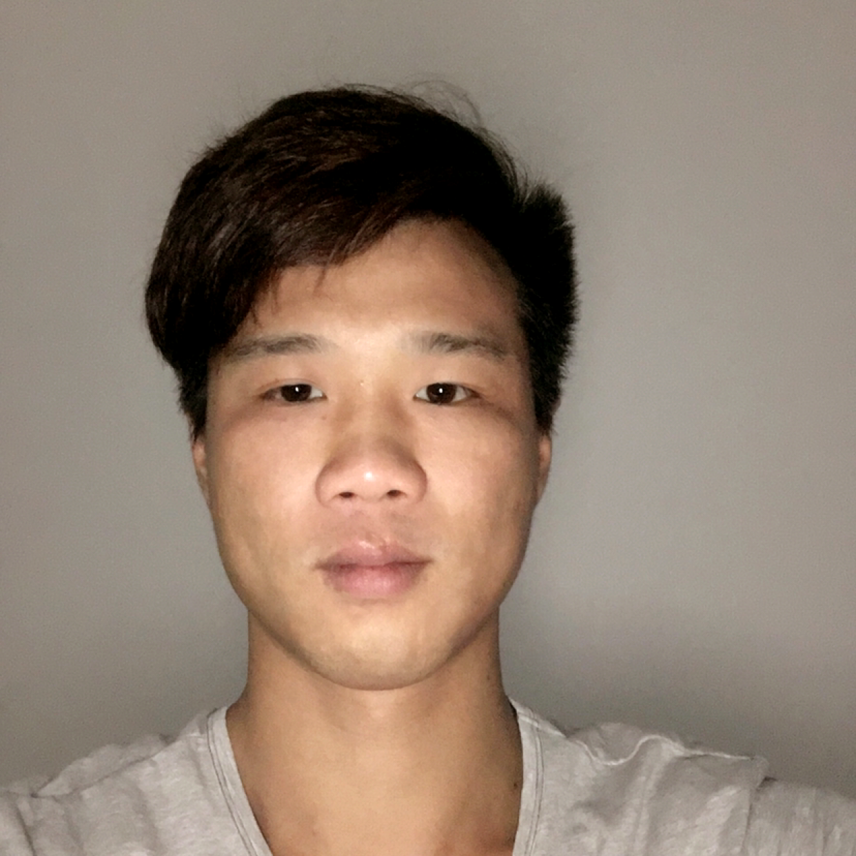羅一的照片