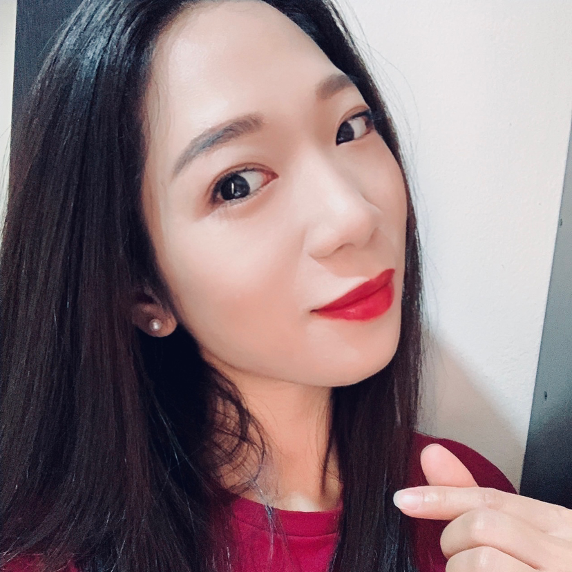 鳗鱼等待白云的照片