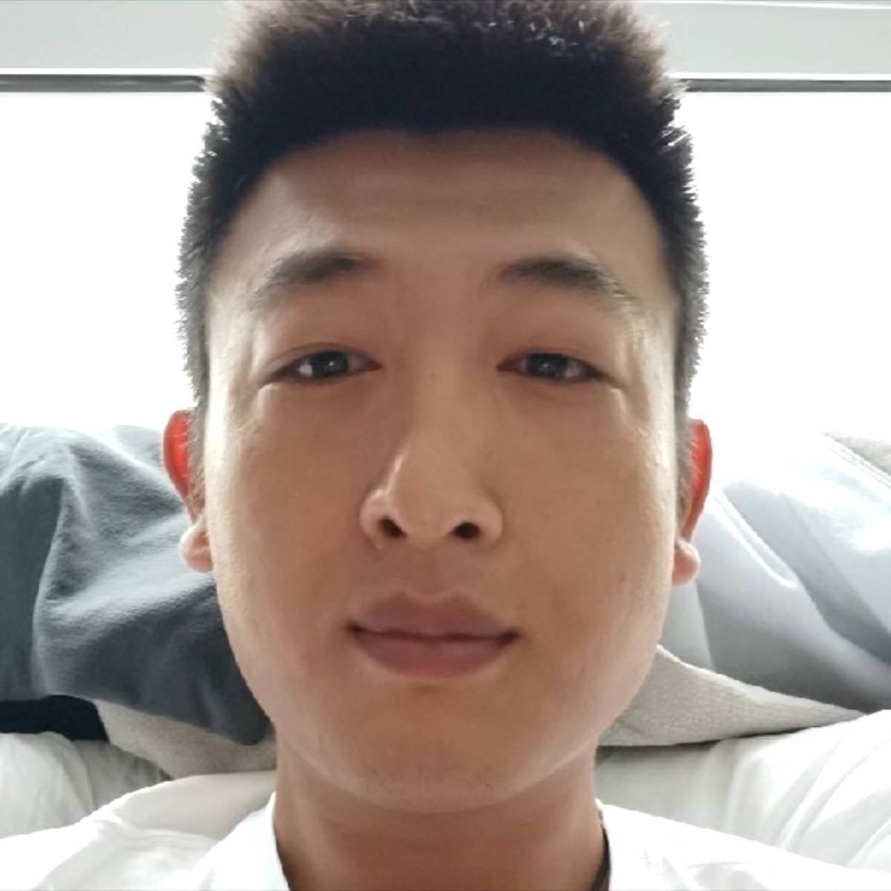韶华蹙眉唯一的的照片