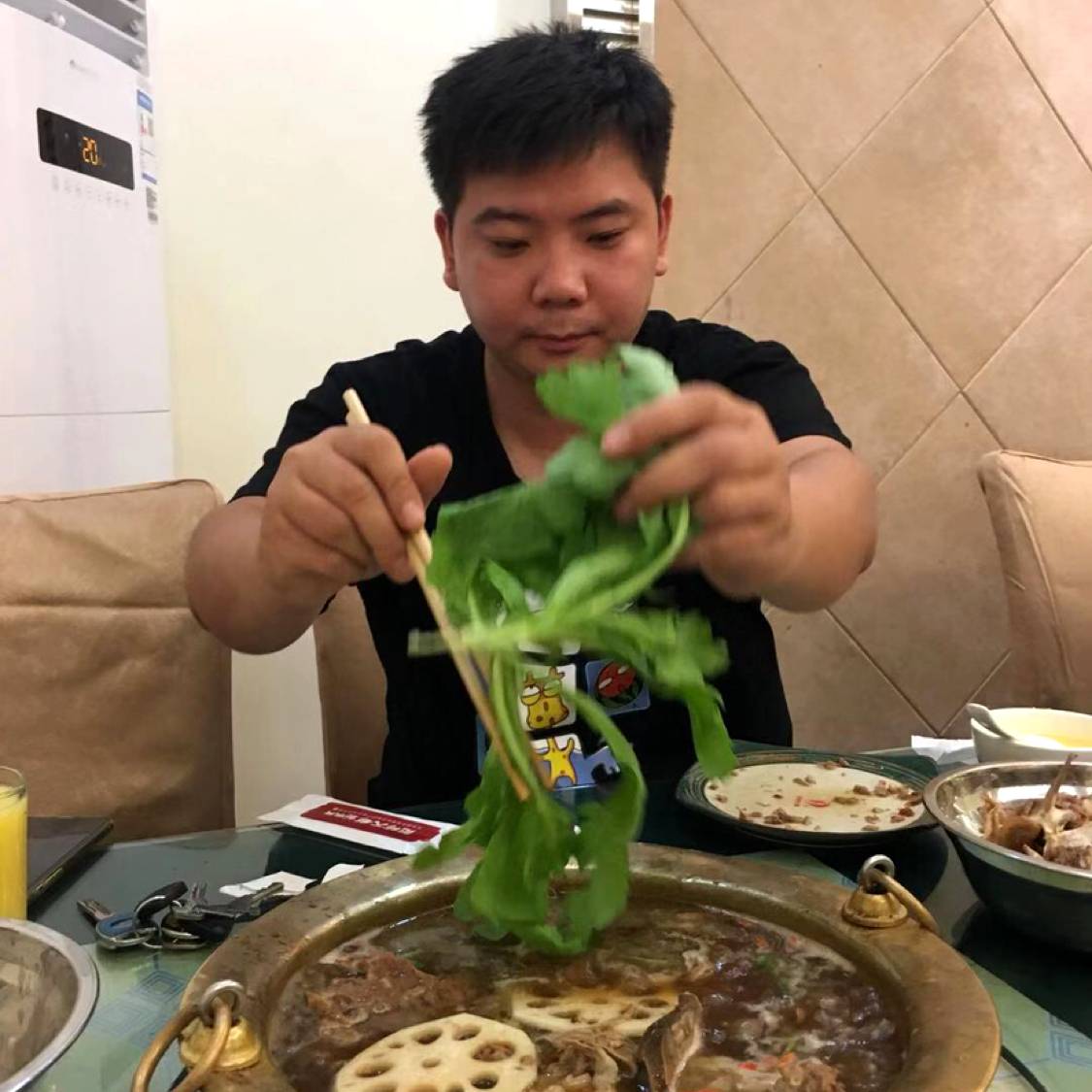 大白小黑的照片