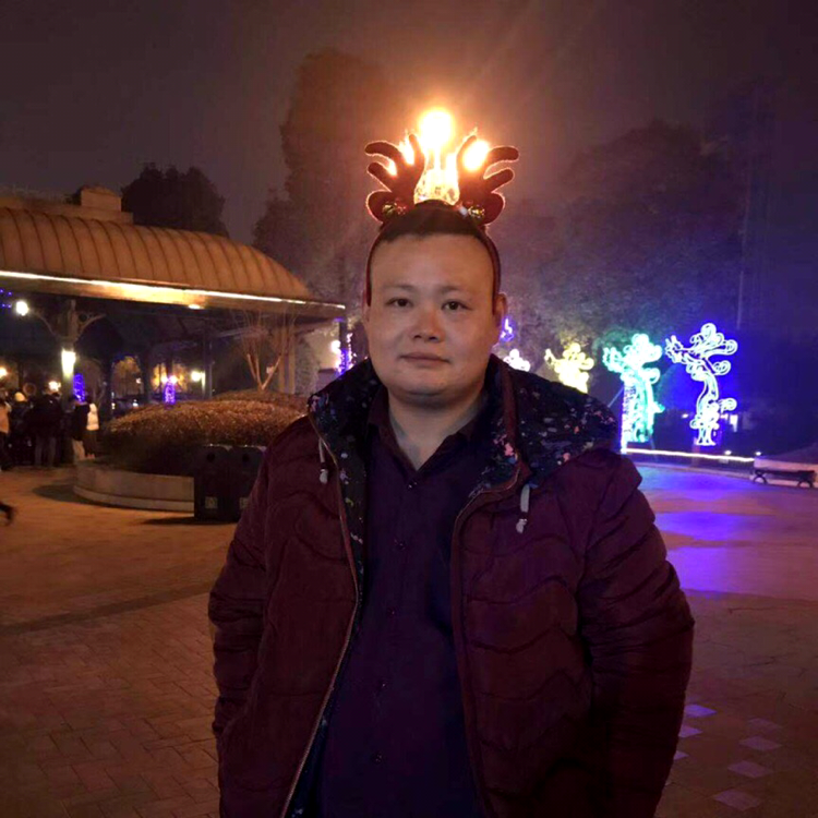X、z的照片