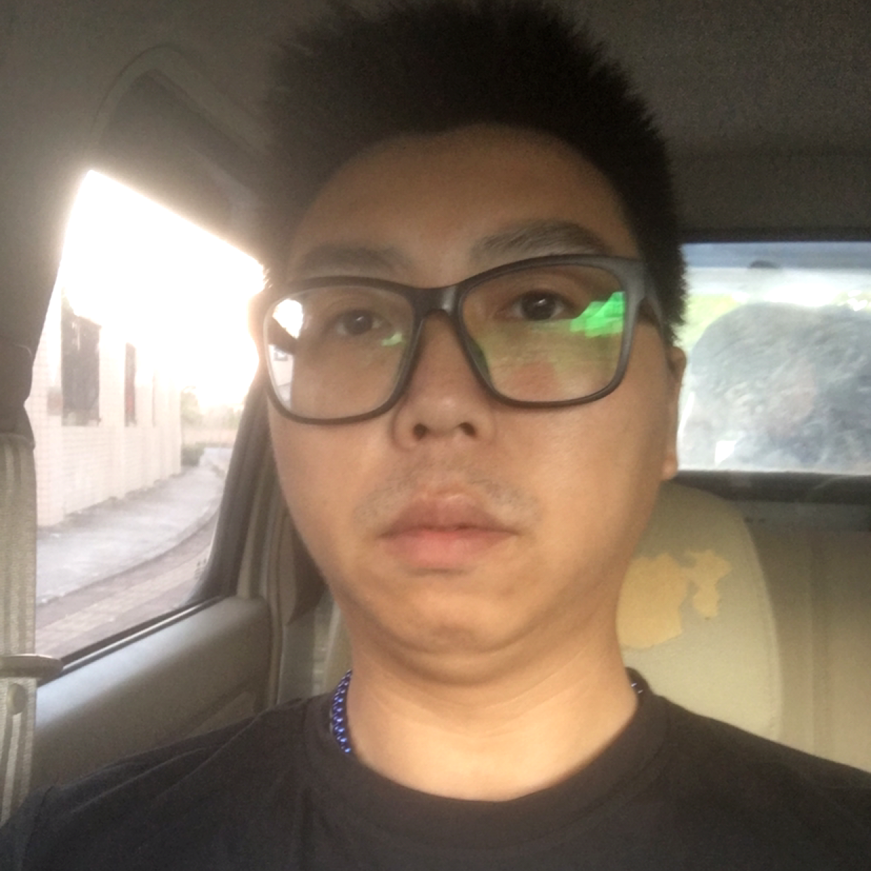 郁闷之人的照片