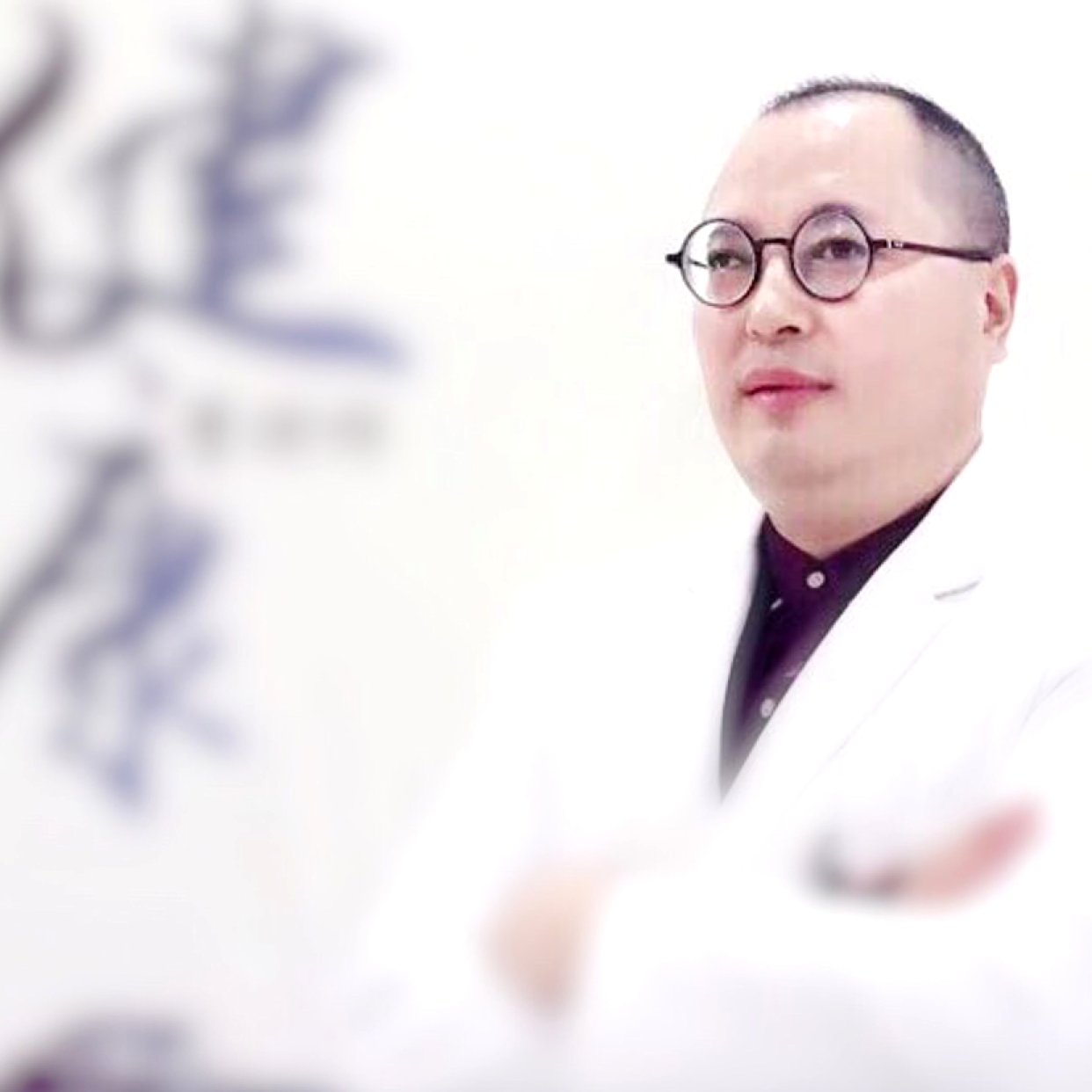 雕塑刀哥的照片