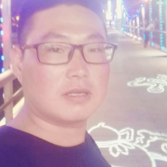 郑小闹的照片