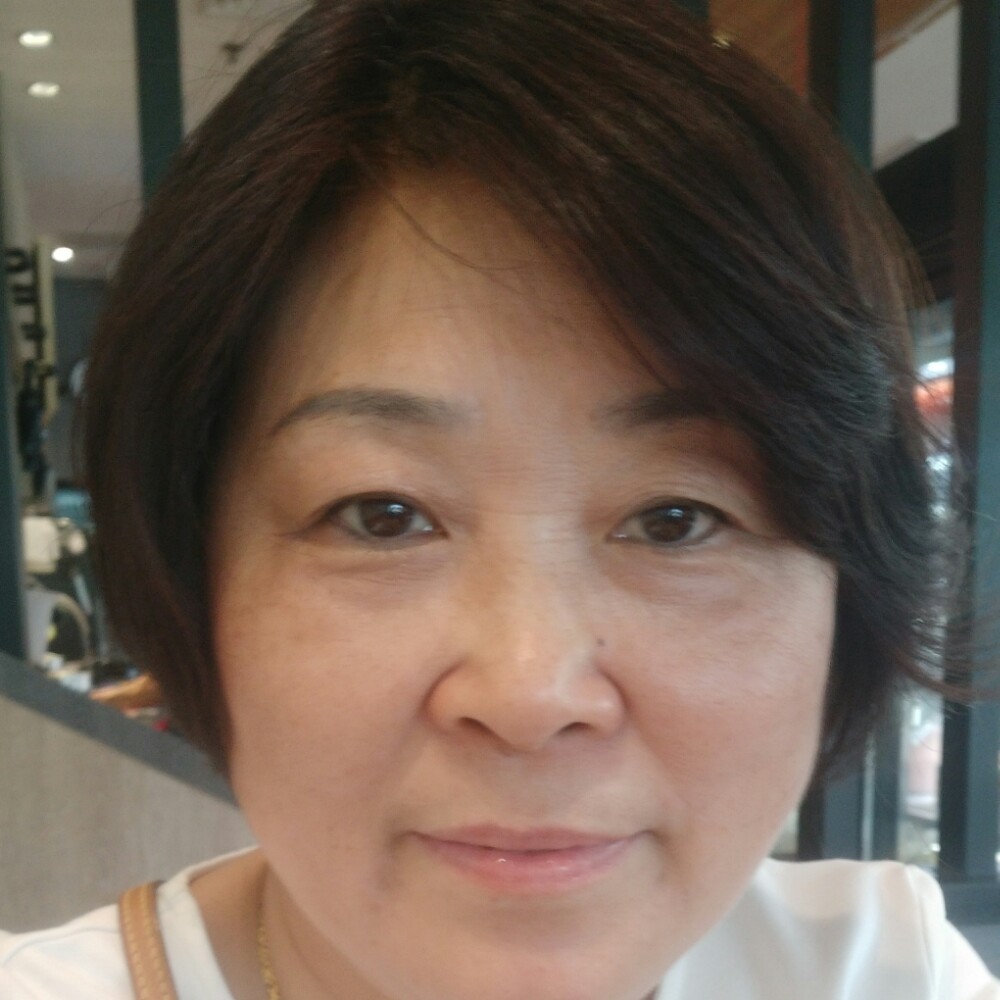 树叶踢绵密的照片