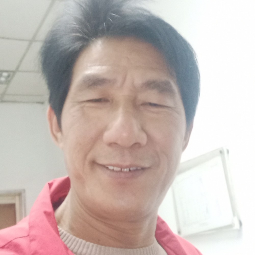秋颜爱笑的照片