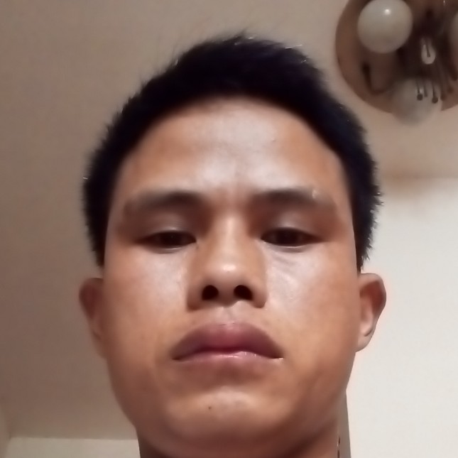 我是孤独的男孩的照片