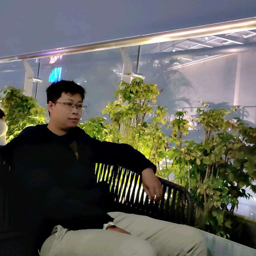 刻苦愿墨镜的照片