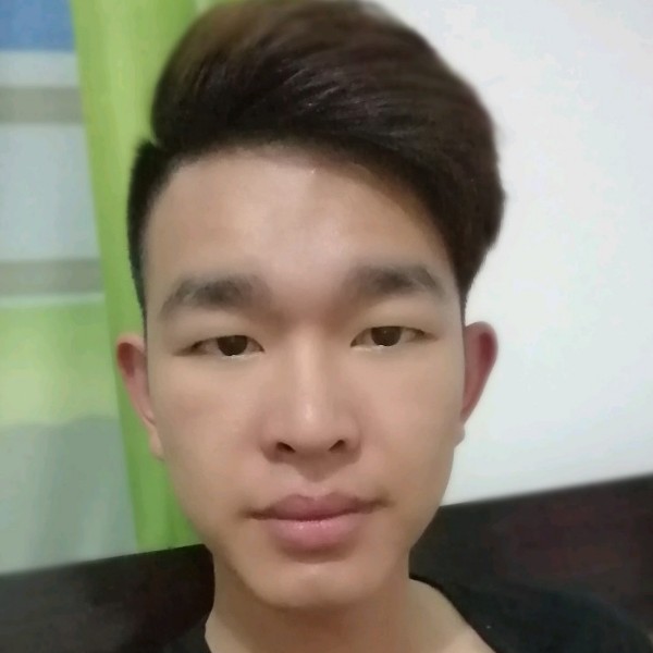 芯早己铕妮的照片