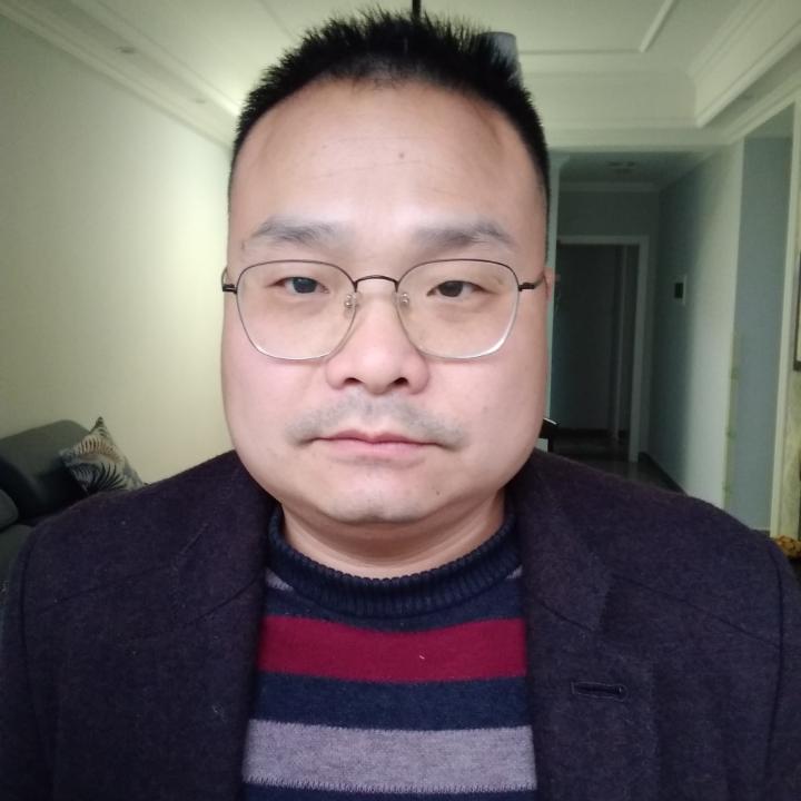 冬耀深拥淡淡的照片