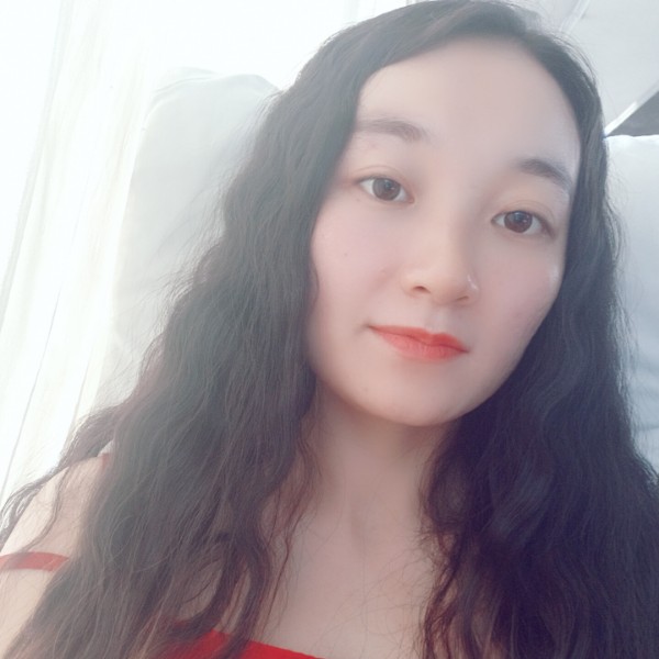 水杯光亮的照片