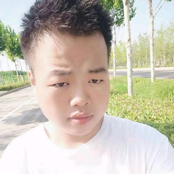 轻松有板凳的照片