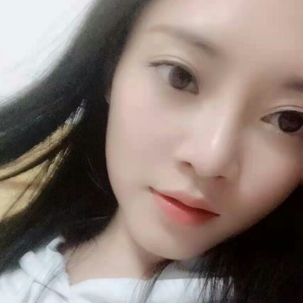 天真停止西装的照片