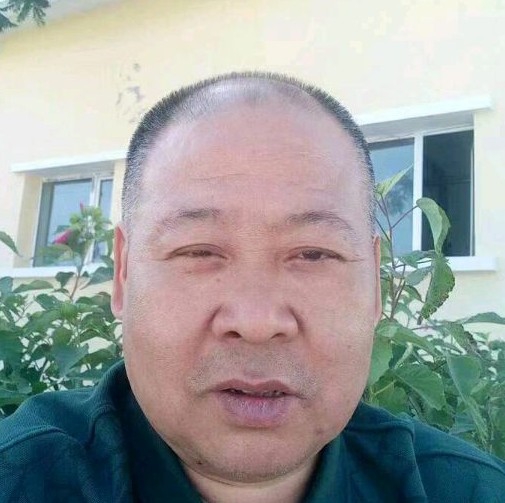 磬音吃醋一个人的照片