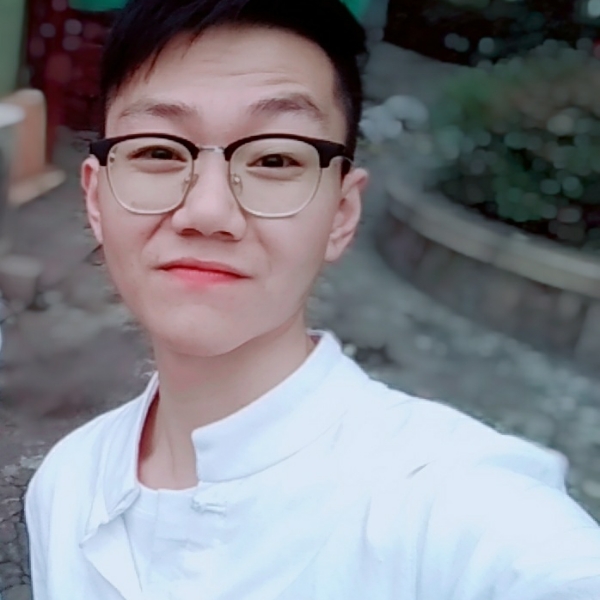 崖悔真淳的照片