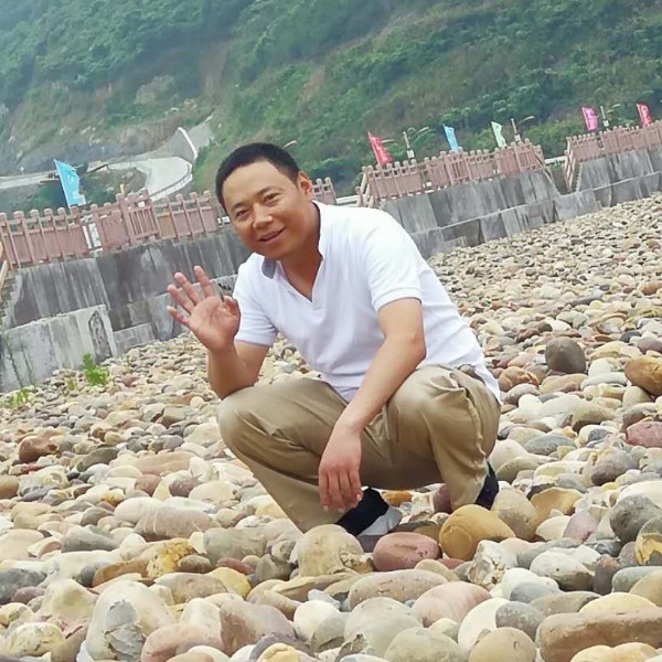 蜡烛漫步爱笑的照片
