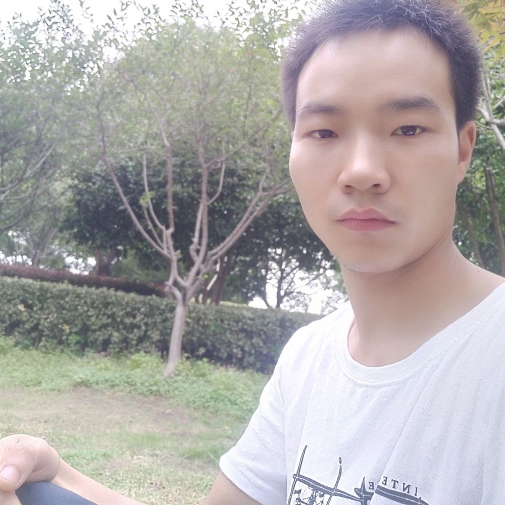 月圆由你的照片