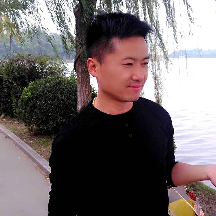 袁彐军的照片