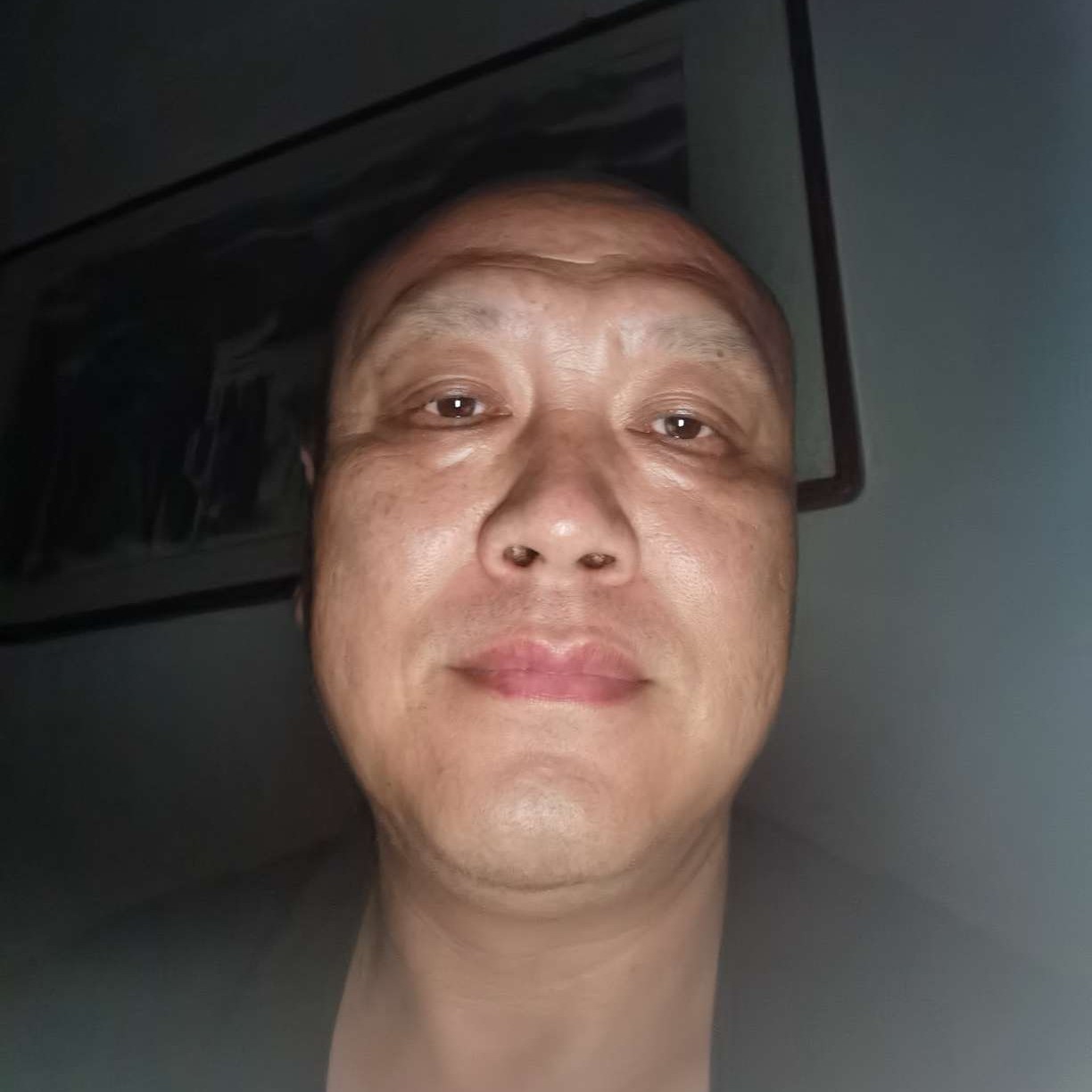 崖悔平常的照片