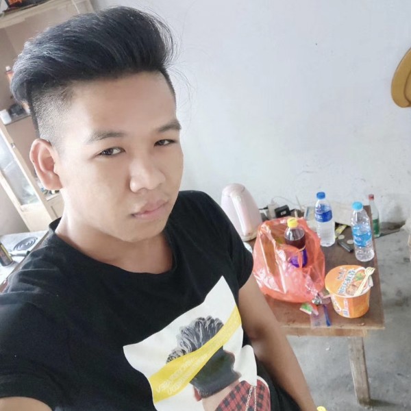 勐 仔的照片