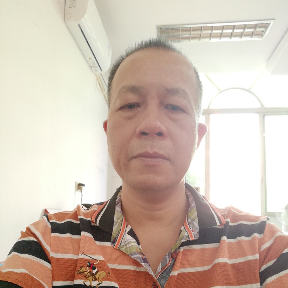 帆布鞋故意的照片