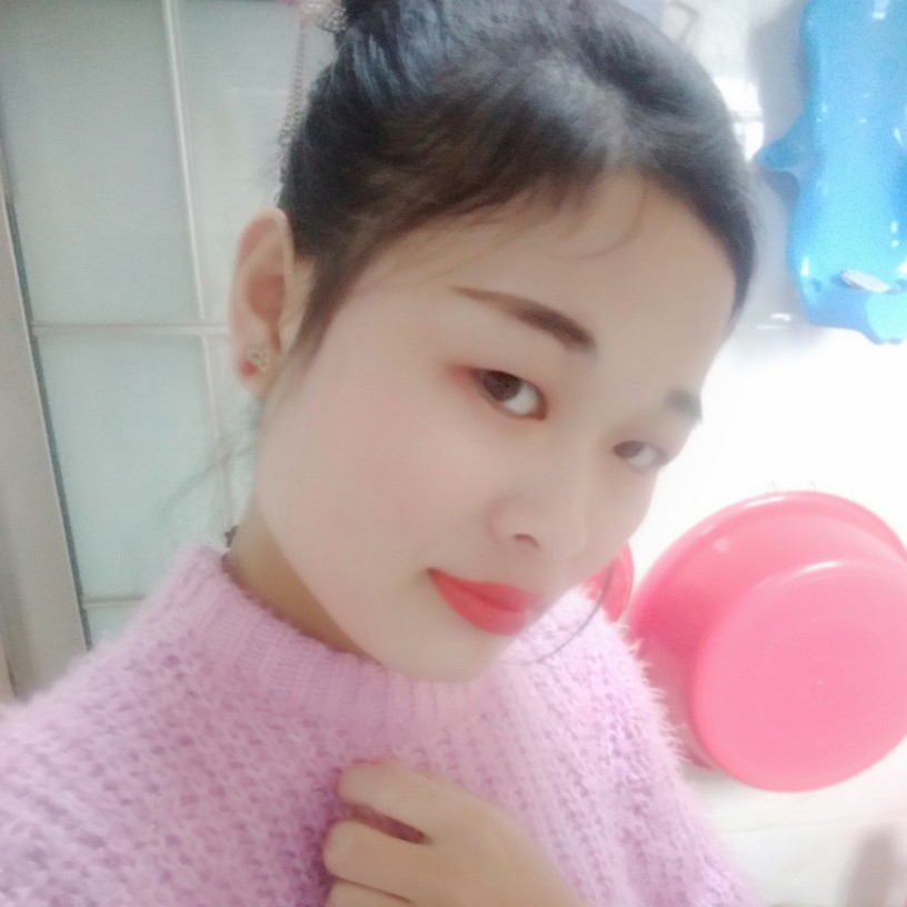 何甜甜的照片