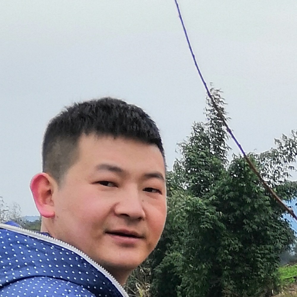 期待笑和痛的照片