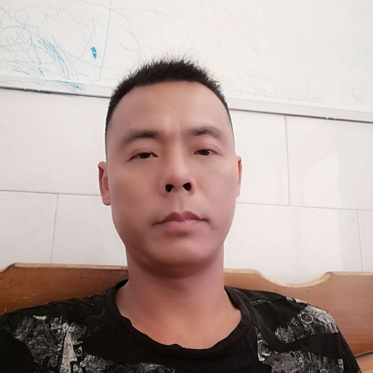 二足成步的照片