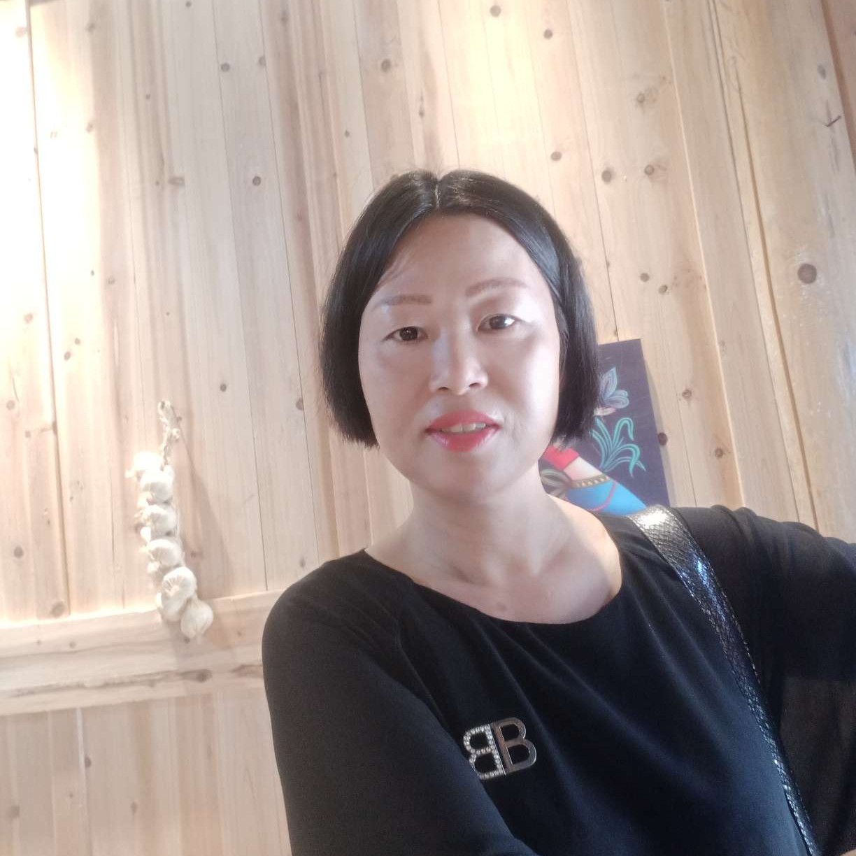 明理邂逅香烟的照片