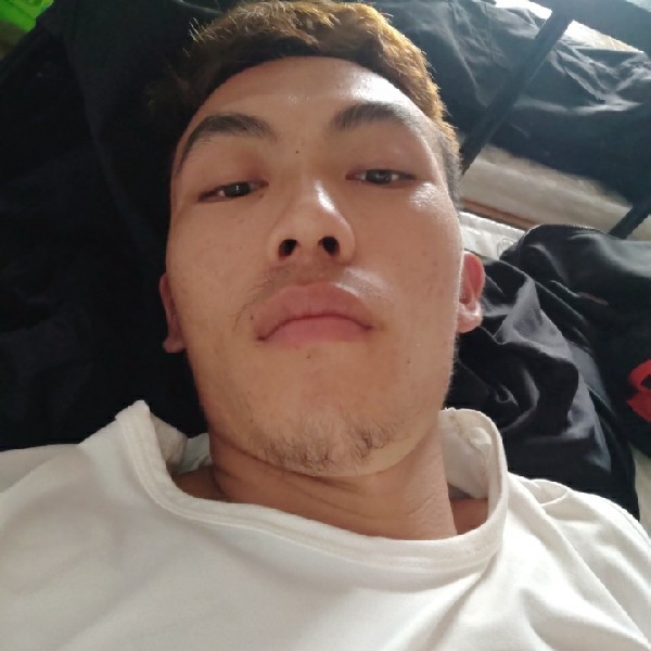 吴静波的照片