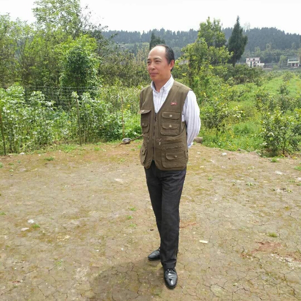 如梦笑自然的照片