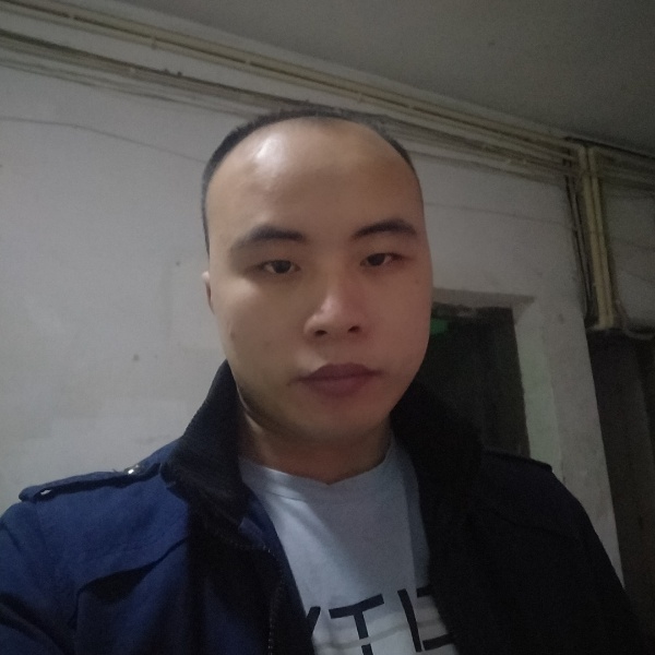 香蕉浅吻音响的照片