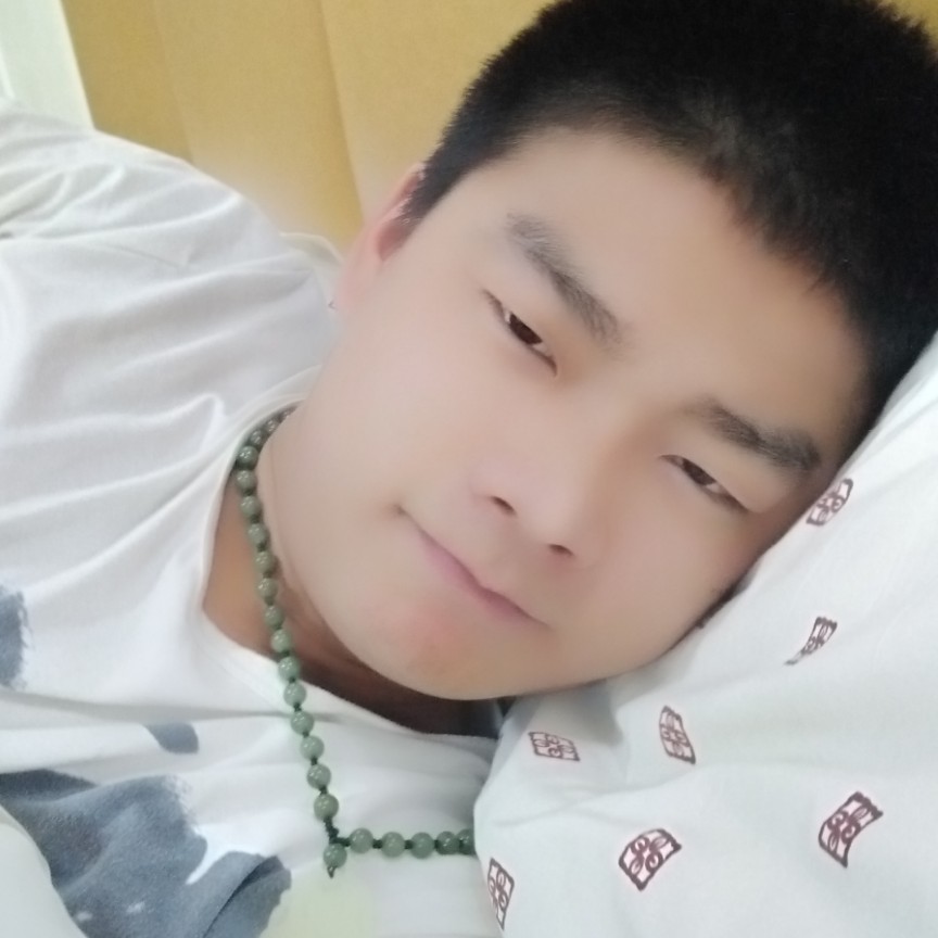 邓伟少的照片
