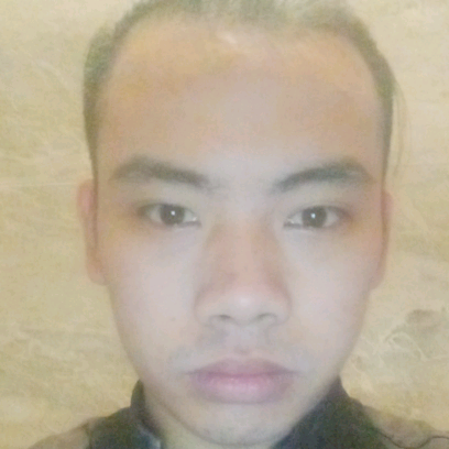 荔枝挽手背后的照片