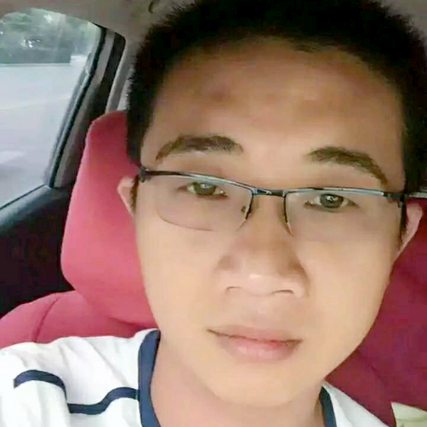 洛尘回眸迷离g的照片