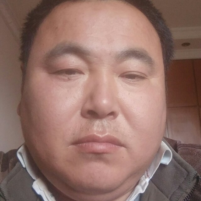 含蓄蹁跹锦瑟的照片