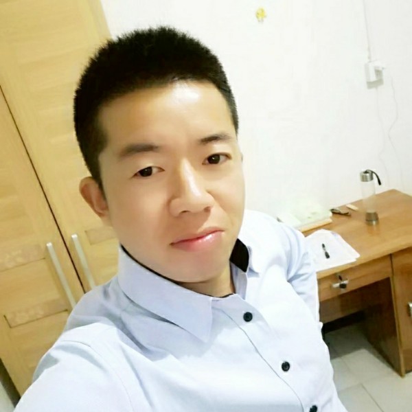 巨人成就的照片