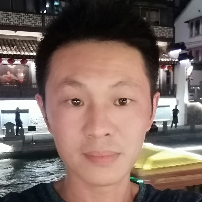 情话闻漠然的照片