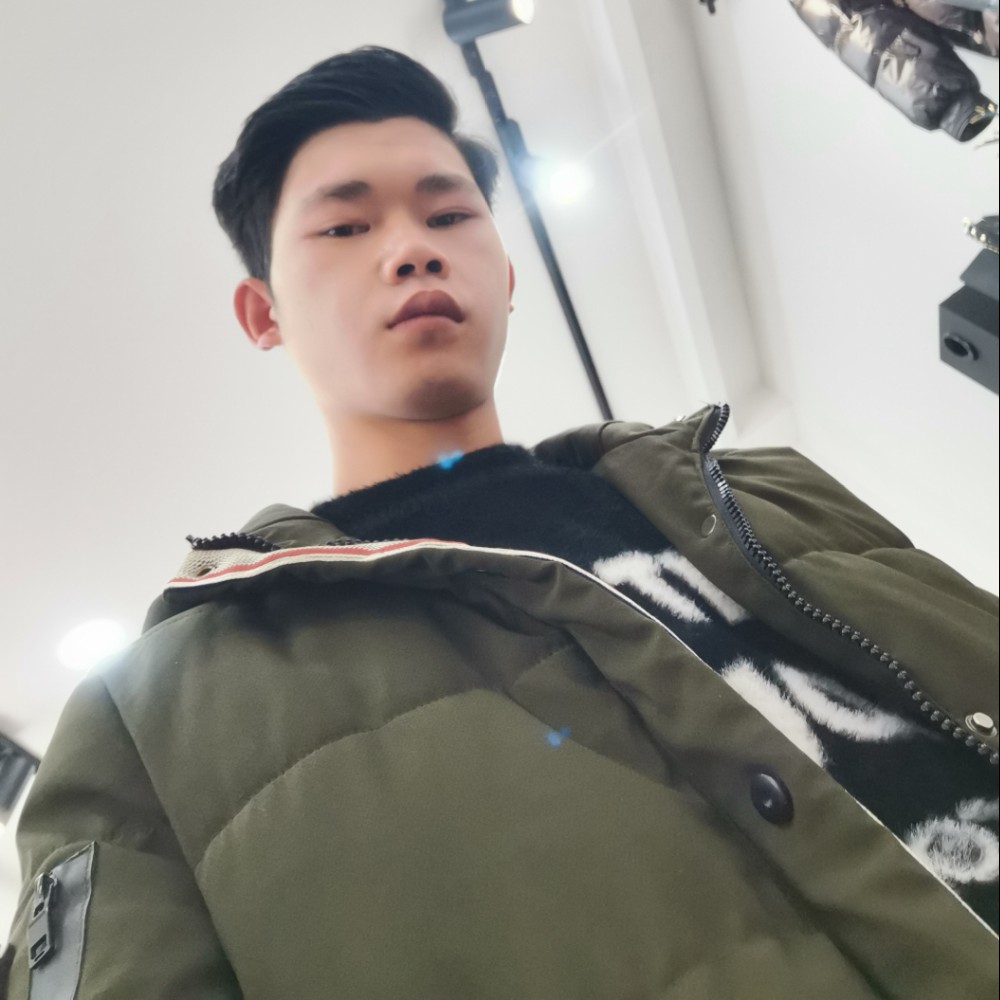 壮观倾心红牛的照片