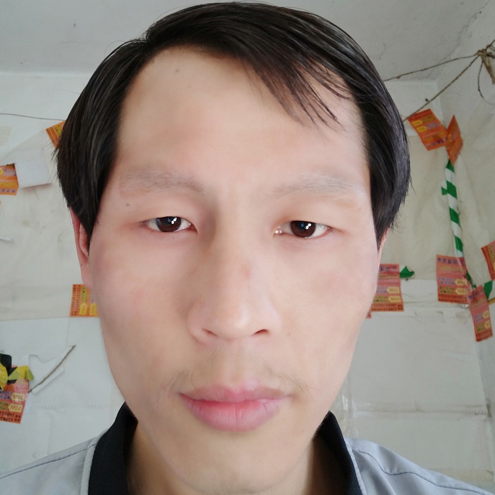 聪明笑春天的照片
