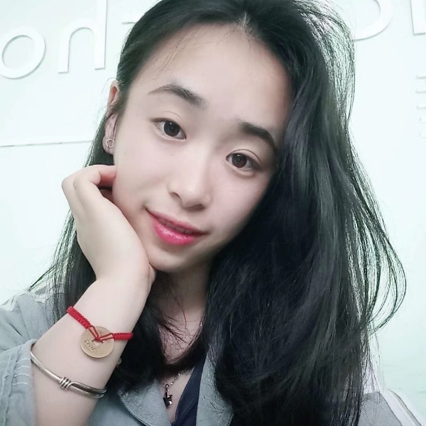 冷艳迎小蝴蝶的照片