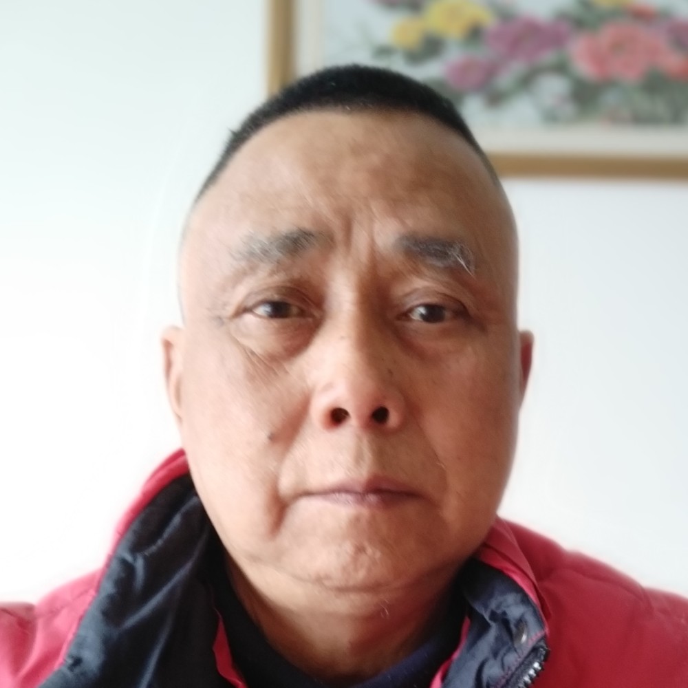 流岚凝眸懦弱的照片